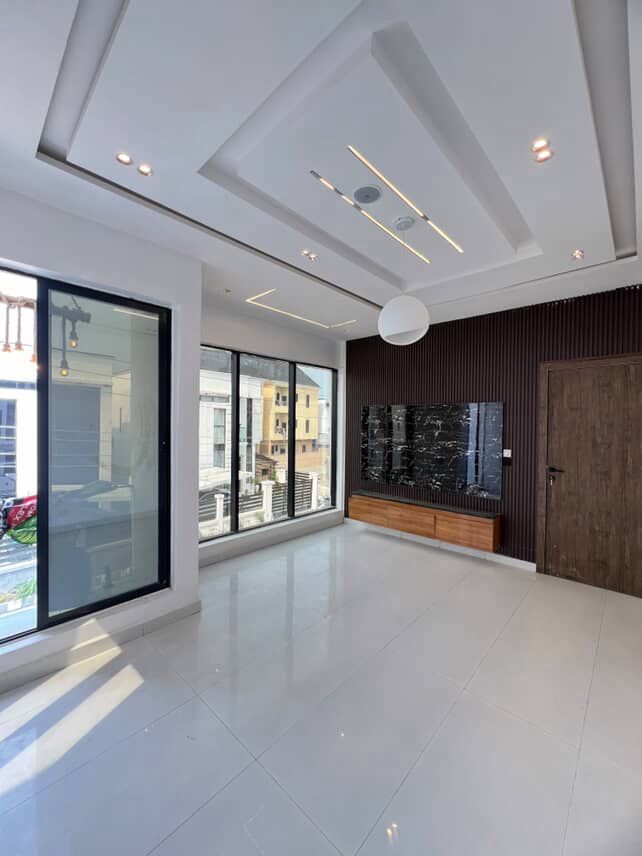 Property for sale at Captain's court estate at Ajah